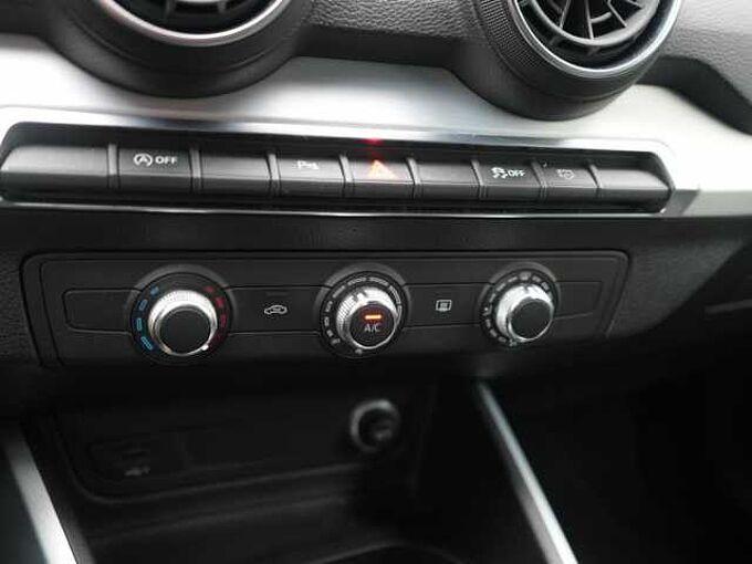 Audi Q2 PDC LEDER KLIMA S TRON