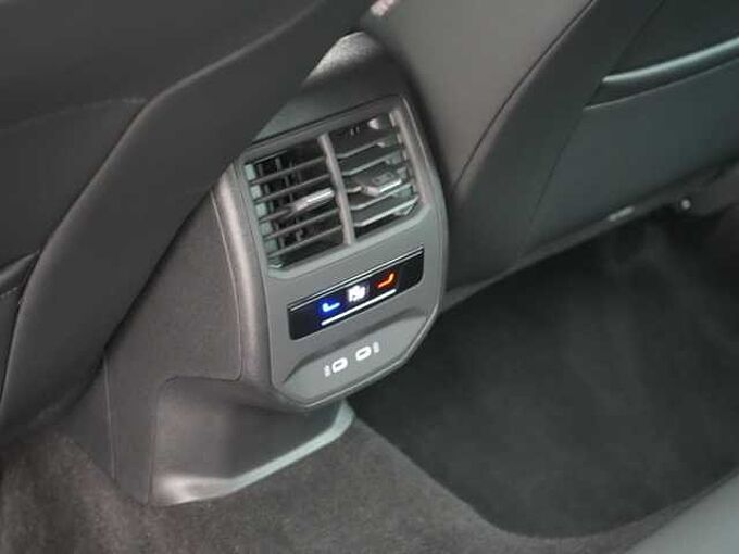 CUPRA Leon ST DSG CARPLAY LENKRADHZ SHZ NAVI KAM AHK