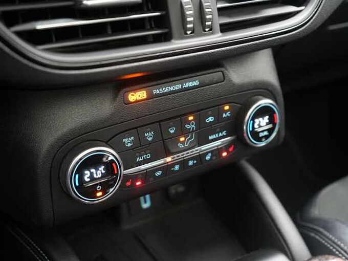 Ford Focus ST NAVI PANO VIRT KAM B&O HUD LEDER ACC