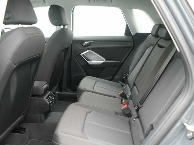 Audi Q3 advanced S-TRON VIRT PDC KAM SHZ NAVI ACC