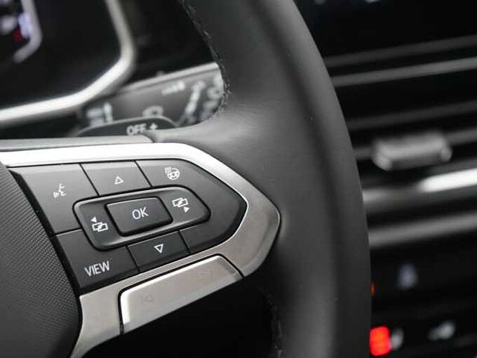 Volkswagen T-Roc R-Line DSG NAVI VIRT SPORTSITZE APP SHZ