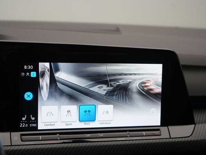 Volkswagen Golf VIII R DSG HUD NAVI ACC VIRT APP KEYLESS