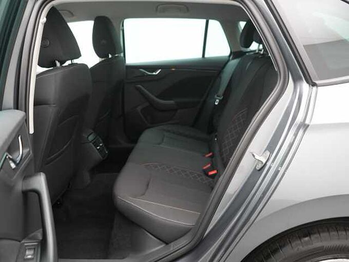 SKODA SCALA TSI DSG SHZ PDC KLIMA