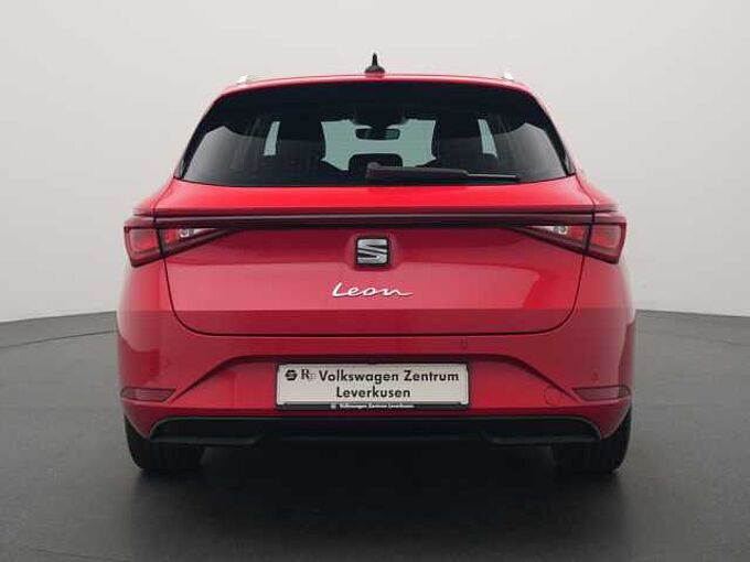 SEAT Leon ST Xcellence DSG LED PDC KLIMA VIRT CARPLAY