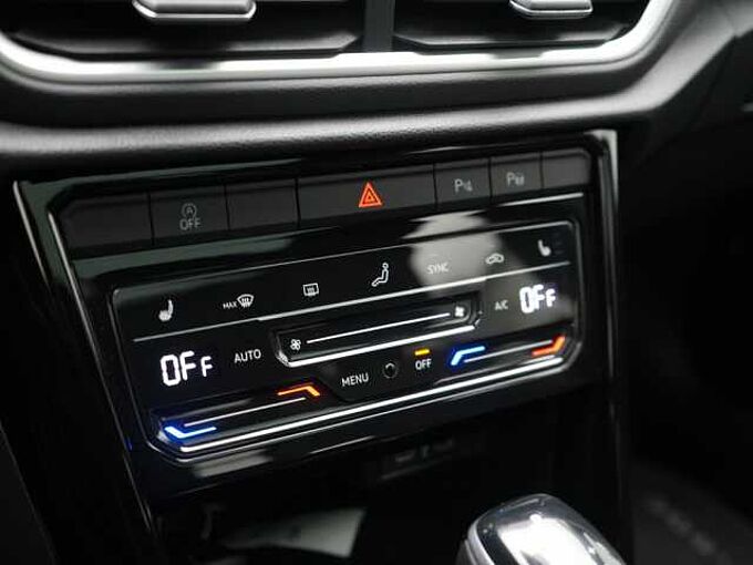 Volkswagen T-Roc R-Line 4Motion DSG AHK MATRIX PANO NAVI