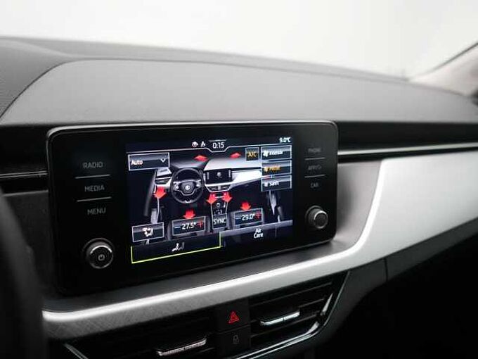 SKODA KAMIQ Tour AHK KAM SHZ APP CONNECT LED