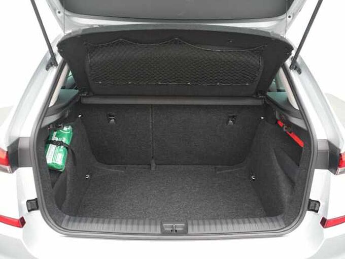 SKODA KAMIQ Tour AHK KAM SHZ APP CONNECT LED