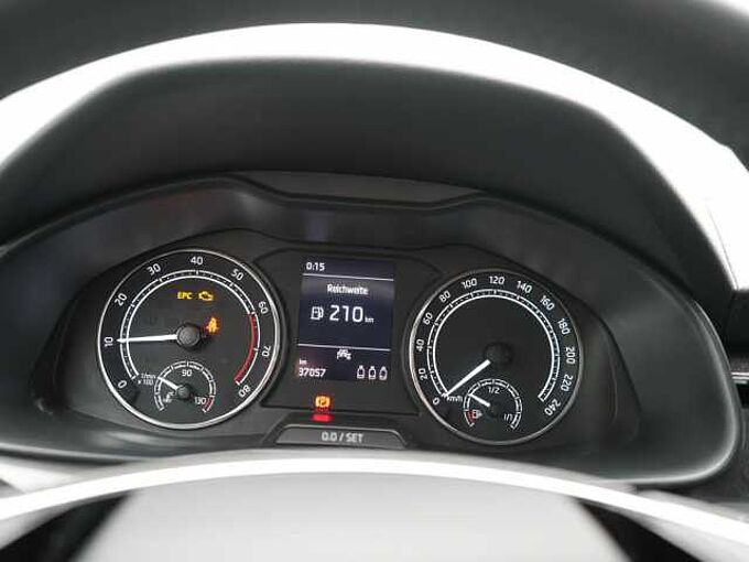 SKODA KAMIQ Tour AHK KAM SHZ APP CONNECT LED