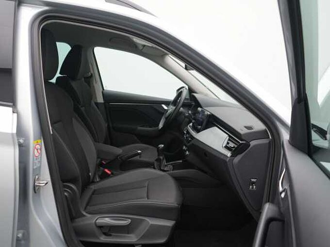 SKODA KAMIQ Tour LED APP CONNECT AHK KAM SHZ