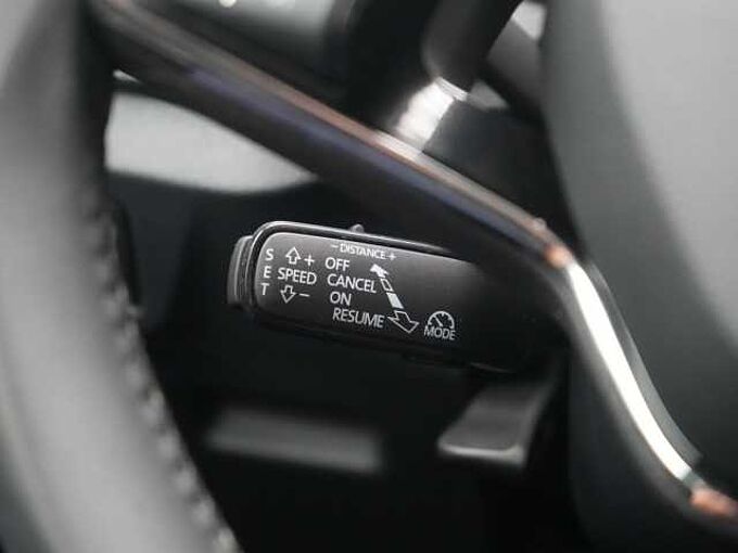 SKODA SCALA Tour DSG ACC KAM SHZ PDC