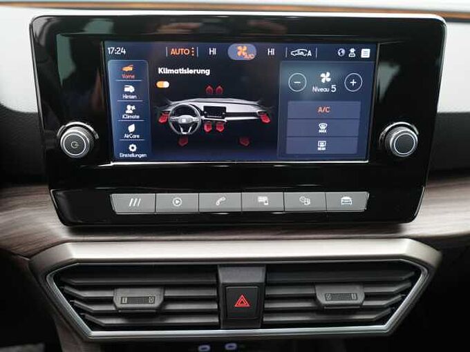 SEAT Leon ST Xcellence DSG CARPLAY VIRT AHK LED PDC