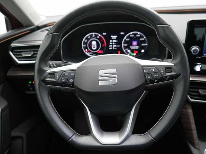 SEAT Leon ST Xcellence DSG CARPLAY VIRT AHK LED PDC