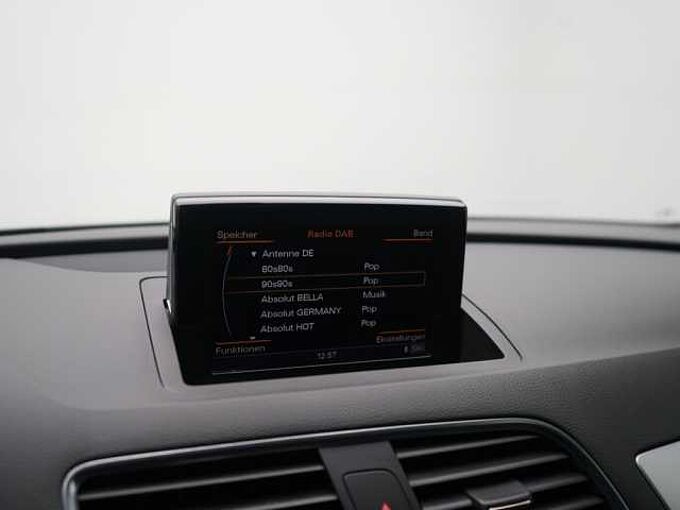 Audi Q3 KLIMA PDC SHZ AHK XENON NAVI