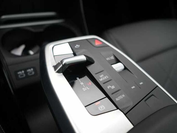 BMW 220 Active Tourer VIRT PANO KAM HUD PDC
