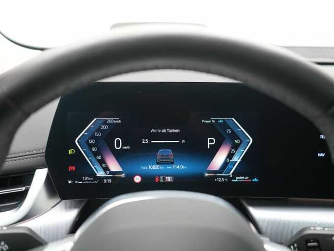 BMW 220 Active Tourer VIRT PANO KAM HUD PDC