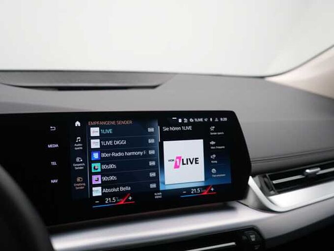 BMW 220 Active Tourer VIRT PANO KAM HUD PDC
