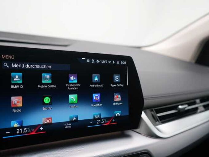 BMW 220 Active Tourer VIRT PANO KAM HUD PDC