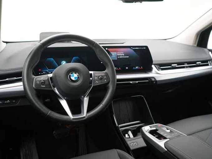 BMW 220 Active Tourer VIRT PANO KAM HUD PDC