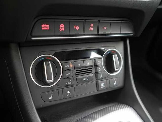 Audi Q3 quattro STRON NAVI KAM SHZ PDC