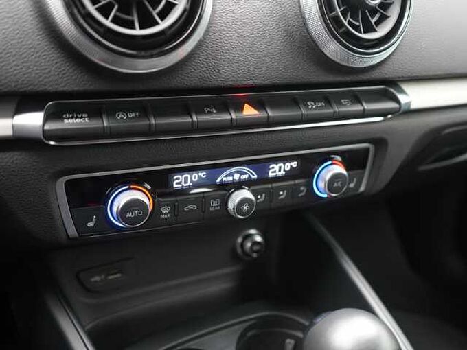 Audi S3 Sportback S-TRON B&O NAVI ACC MATRIX LEDER