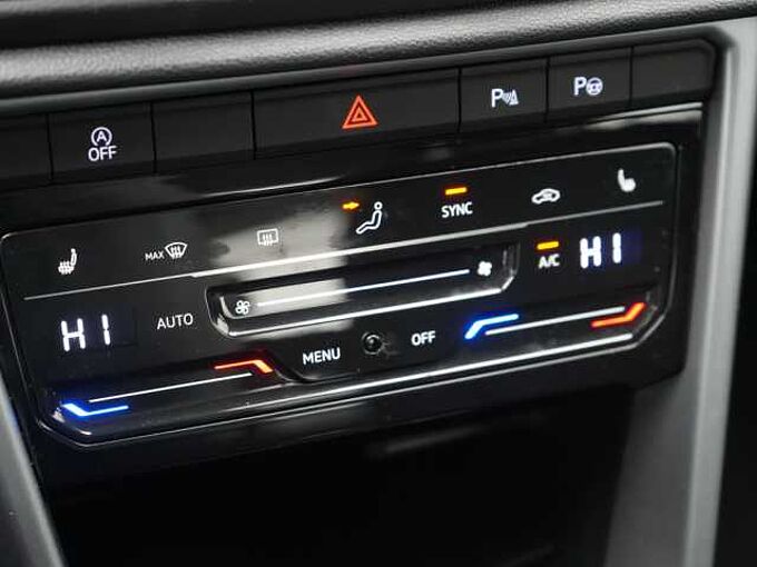 Volkswagen T-Roc Life NAVI SHZ VIRT AHK LED PDC