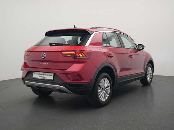 Volkswagen T-Roc Life NAVI SHZ VIRT AHK LED PDC