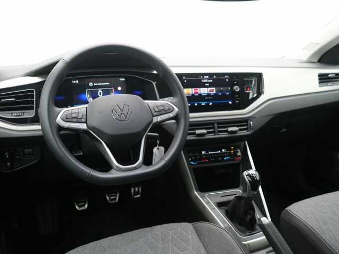 Volkswagen Taigo SHZ LED AHK PDC PORT NAVI