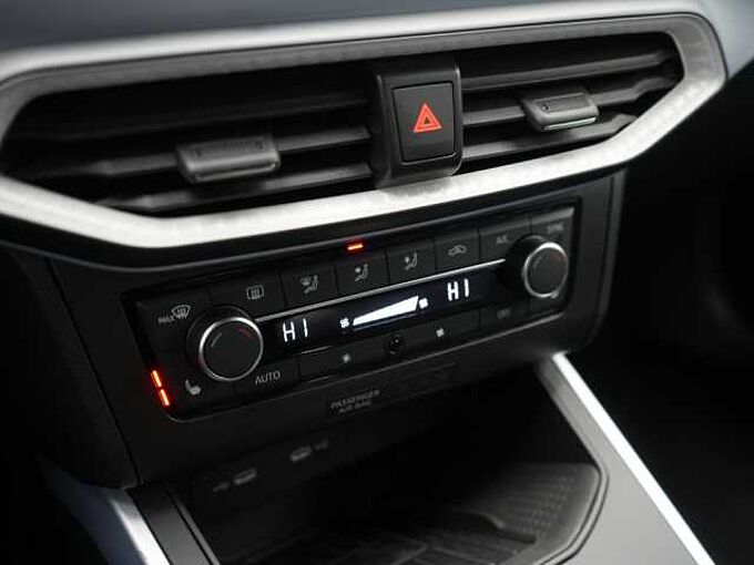 SEAT Arona TSI FR ACC APP CONNECT KEYLESS SHZ
