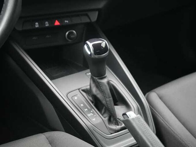 Audi A1 Sportback advanced S-TRON NAVI VIRT SHZ PDC