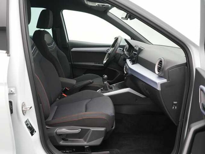 SEAT Arona TSI FR APP CONNECT SHZ PDC KAM NAVI