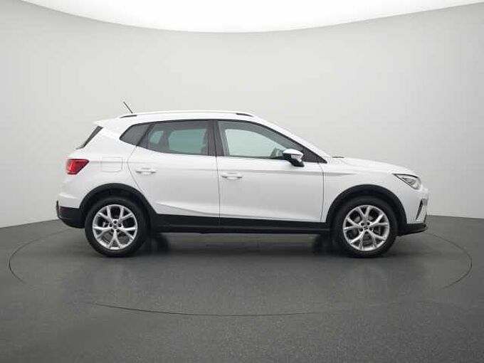 SEAT Arona TSI FR APP CONNECT SHZ PDC KAM NAVI