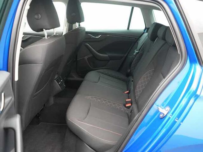 SKODA SCALA ACC LED SHZ PDC