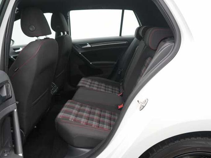 Volkswagen Golf VII GTI DSG LED SHZ PDC