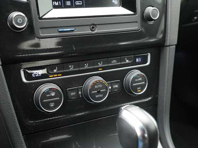 Volkswagen Golf VII GTI DSG LED SHZ PDC