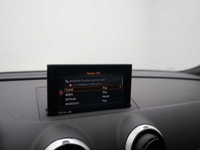 Audi RS3 Sportback quattro S TRON LEDER B&O MATRIX