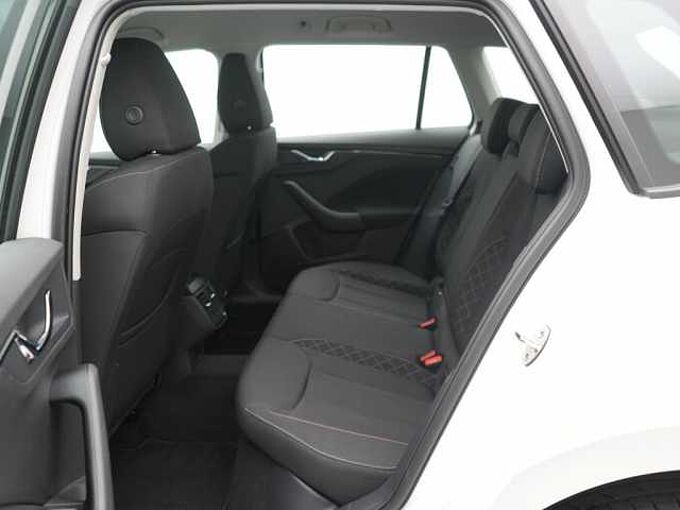 SKODA KAMIQ Ambition DSG CARPLAY VIRT NAVI KAM PDC