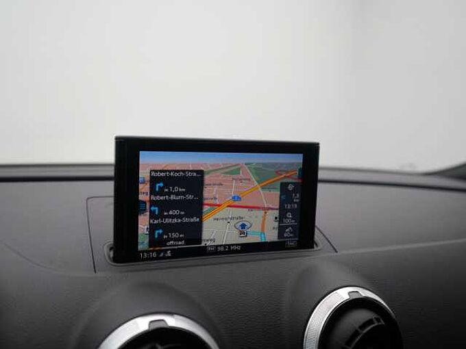 Audi RS3 RAUTE VIRT MATRIX LEDER ACC PDC SHZ