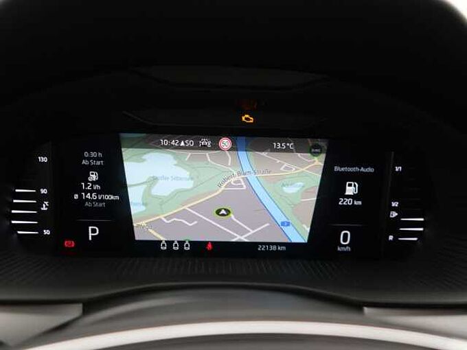 SKODA KAMIQ Ambition DSG VIRT NAVI KAM CARPLAY PDC SHZ