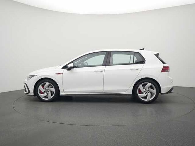 Volkswagen Golf VIII PDC DSG VIRT APP LED