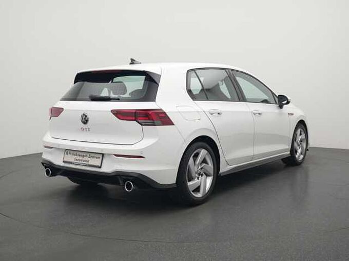 Volkswagen Golf VIII PDC DSG VIRT APP LED