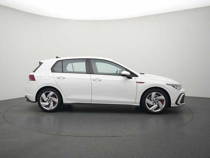 Volkswagen Golf VIII PDC DSG VIRT APP LED