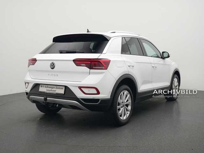 Volkswagen T-Roc R-Line DSG SHZ PDC APP NAVI ACC AHK LED