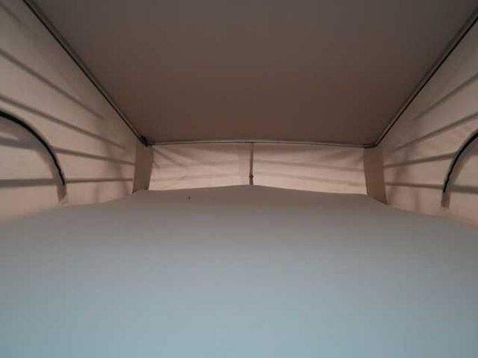 Mercedes-Benz V 250 BETT HERD TISCH SPÜLE EINBAUSCHRANK