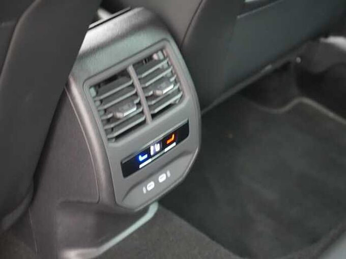 CUPRA Formentor ACC KAM AHK SHZ KEYLESS VIRT LED