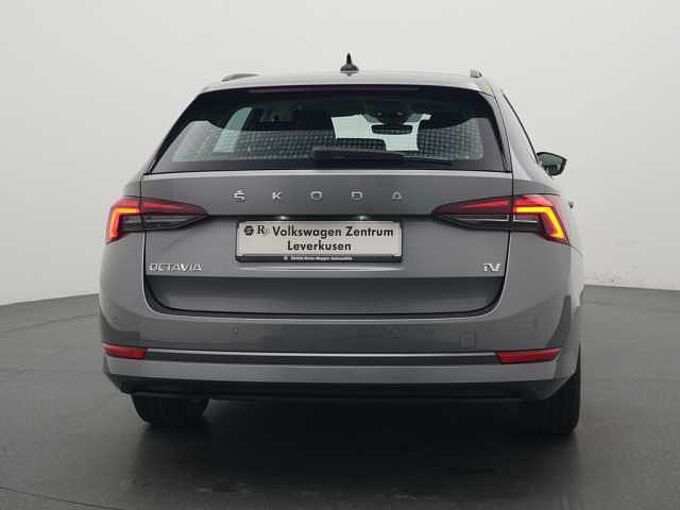 SKODA OCTAVIA Combi iV DSG NAVI VIRT SHZ LED APP PDC