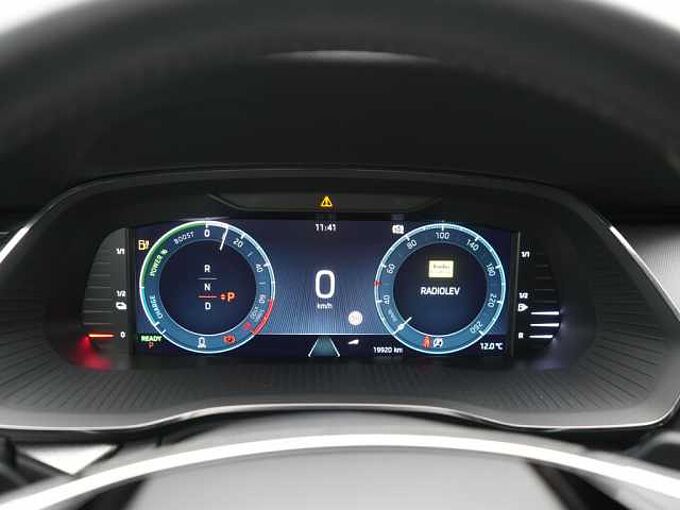 SKODA OCTAVIA Combi iV DSG APP CONNECT VIRT SHZ LED