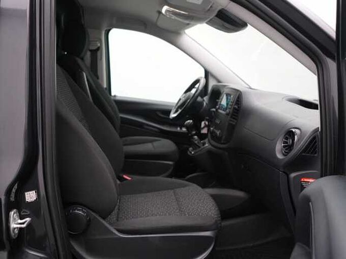 Mercedes-Benz Vito 116 Kasten NAVI SHZ LED AHK FLÜGELTÜR