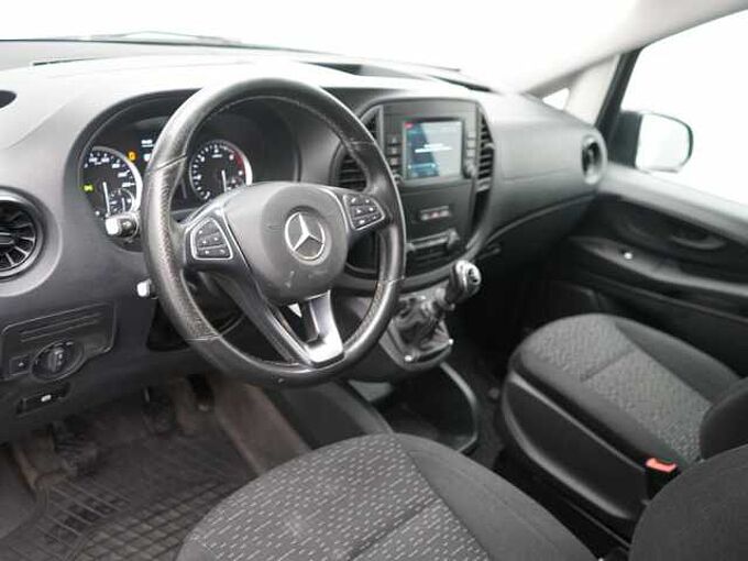 Mercedes-Benz Vito 116 Kasten NAVI SHZ LED AHK FLÜGELTÜR