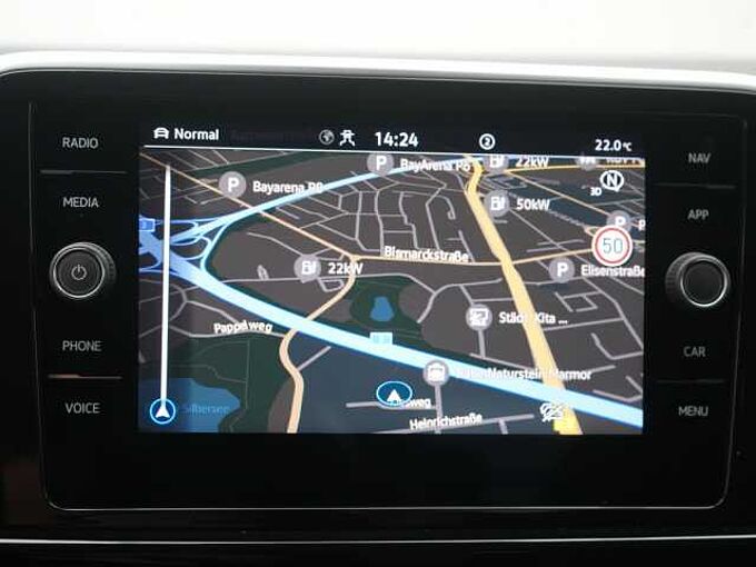 Volkswagen T-Roc R-Line DSG APP CONNECT LENKRADHZ VIRT AHK