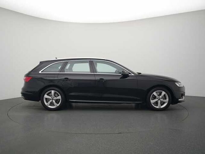 Audi A4 Avant ACC NAVI AHK KAM SHZ PDC LEDER